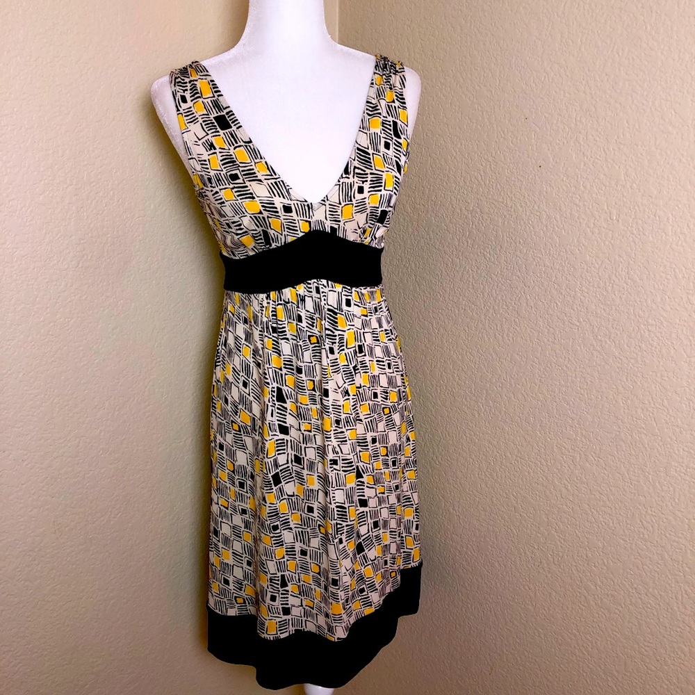 Womens DVF Diane Von Furstenberg Ophelia 100% Silk Yellow Black Dress Size 2